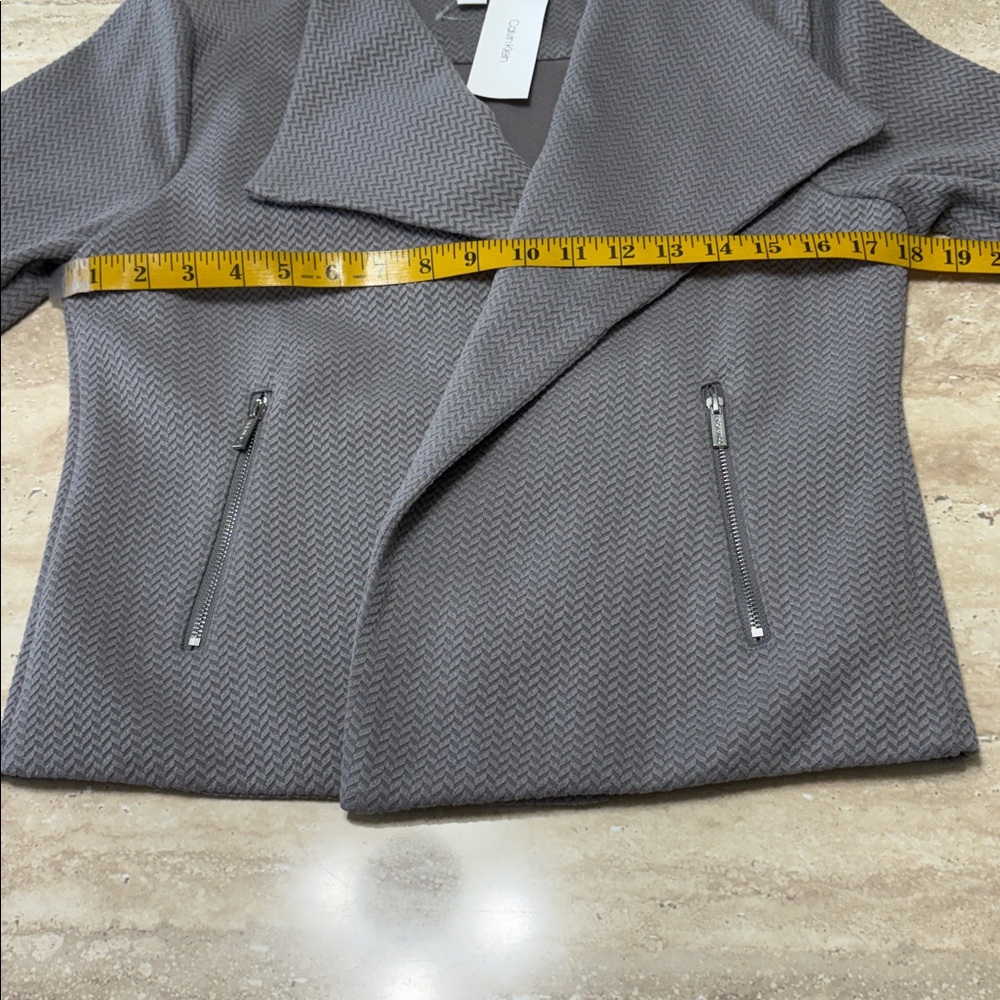 NWT Light Gray Calvin Klein jacket, absolutely no flaws. - Picture 6 of 10